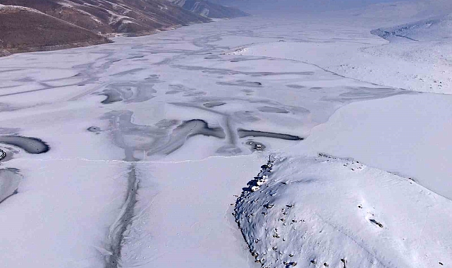 Van&#039;da Sibirya Soğuğu Felaketi: Sarımehmet Barajı Dondu
