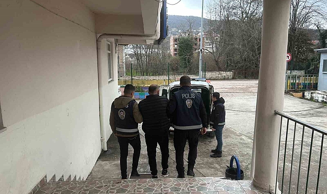 8 yıl hapis cezası ile aranan şahsı polis ekipleri yakaladı