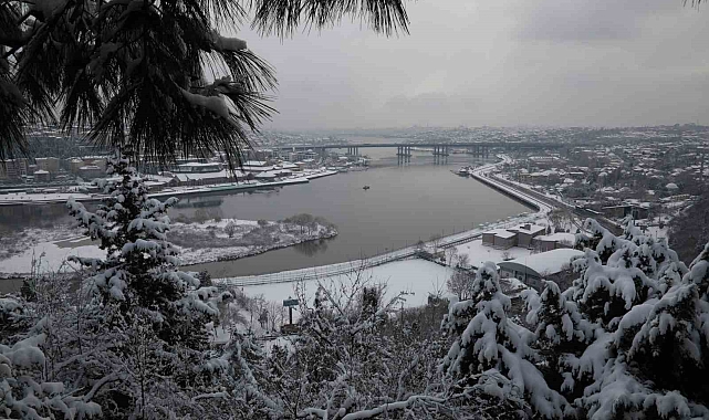 AKOM uyardı: İstanbul&#039;a kar geliyor