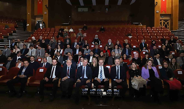 Atatürk Üniversitesi&#039;nde bilimsel teşvik ödülleri sahiplerini buldu