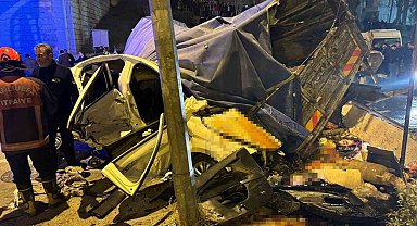 Birecik'te Korkunç Kaza: Freni Boşalan Kamyon Köprüden Uçtu, Ölü ve Yaralılar Var