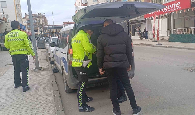 Çorum&#039;da Polisten Kaçan Şahıs Yakalandı: Üzerinden Ruhsatsız Tabanca Çıktı