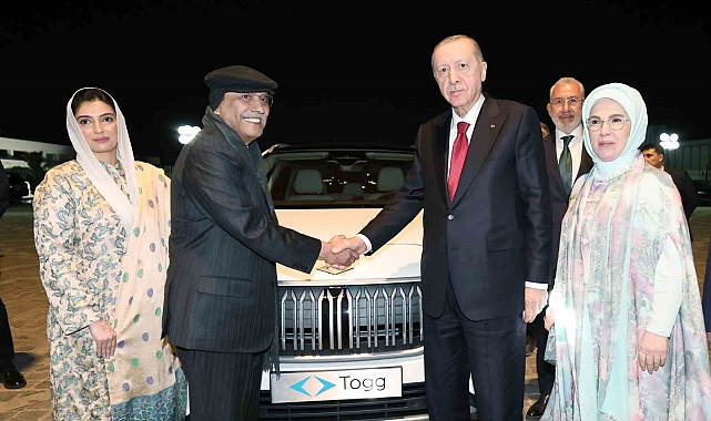 Cumhurbaşkanı Erdoğan, Pakistan Cumhurbaşkanı Zerdari&#039;ye Togg aracı hediye etti