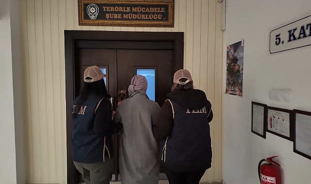 DEM Parti Iğdır İl Başkanı Alya Akkuş Gözaltına Alındı