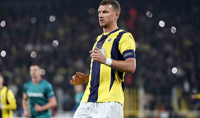 Edin Dzeko&#039;nun elinde kırık tespit edildi