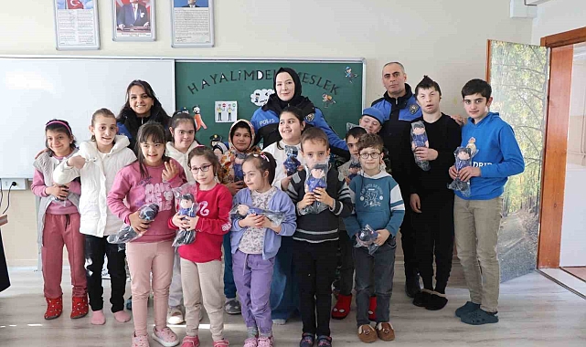 Erzurum Polisi Özel Öğrencilerle Bir Araya Geldi