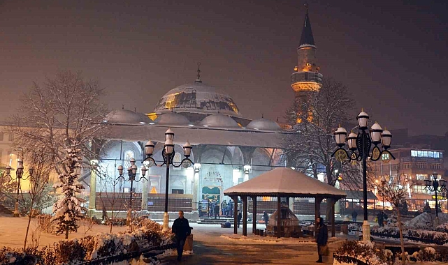 Erzurum&#039;da Termometreler -32,6&#039;yı Gördü: Türkiye&#039;nin En Soğuk Gecesi Yaşandı