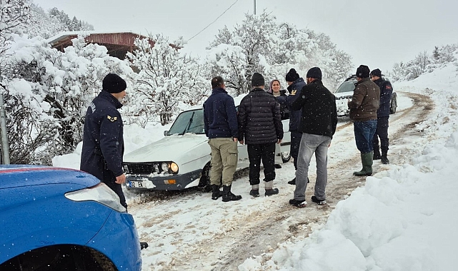Hamile kadın için karlı yollar aşıldı