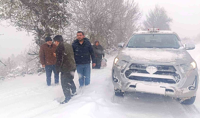 Hastalar Ekiplerin Yardımıyla Hastaneye Ulaştırıldı