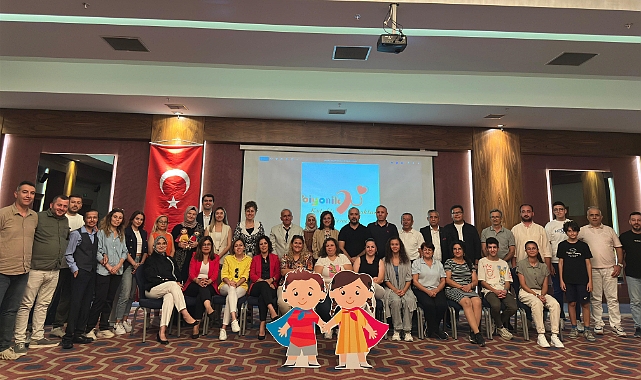 Iğdır’da gönüllülerin ‘Çocuklar Sessiz Kalmasın !!! Büyük Mücadele’ faaliyeti