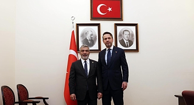 Iğdır Milletvekili Alagöz'den Enerji ve Tabii Kaynaklar Bakanı Bayraktar'a Ziyaret
