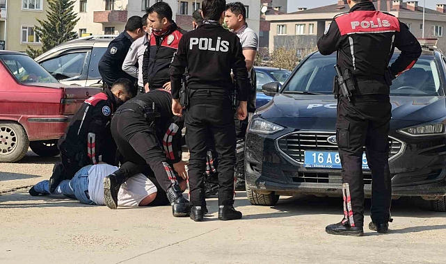 İnegöl&#039;de Alkollü Sürücüden Polise Saldırı