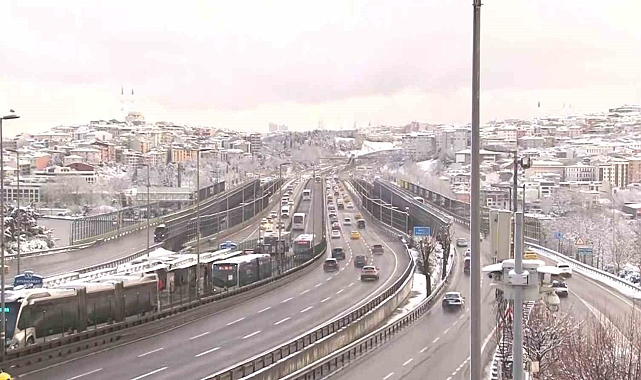 İstanbul&#039;da Kar Tatili Sonrası Sakin Trafik