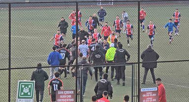 Karabük Amatör Maçında Kaos: Saha ve Tribünler Karıştı, Maç İptal Edildi