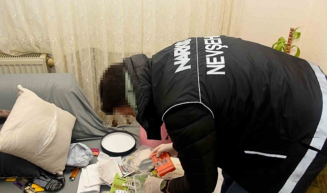 Kargo ile uyuşturucu ticaretine 26 gözaltı