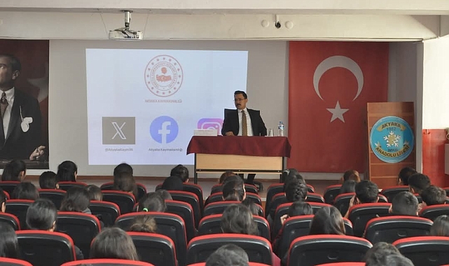 Kars Kaymakamı Öğrencilere Kariyer Dersi Verdi