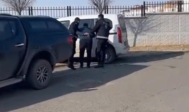 Kars&#039;ta 11 Yıl Hapis Cezası Bulunan Şahıs Çatıda Yakalandı