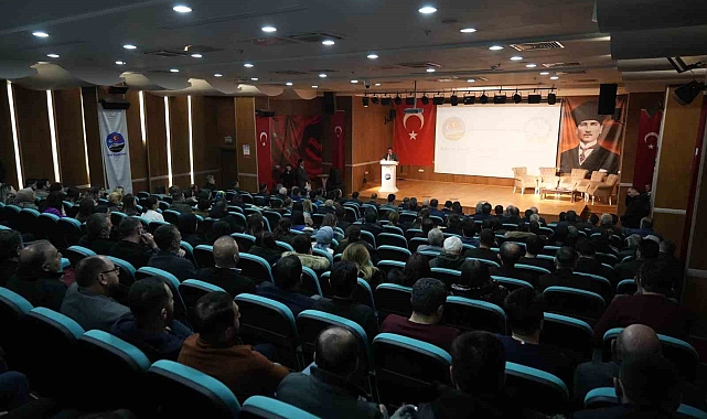 Kars&#039;ta Enerji Dönüşümü Paneli: Geleceğin Enerjisi Masaya Yatırıldı