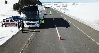Kars'ta Yolcu Otobüslerine Sıkı Denetim: Sivil Ekipler Görevde