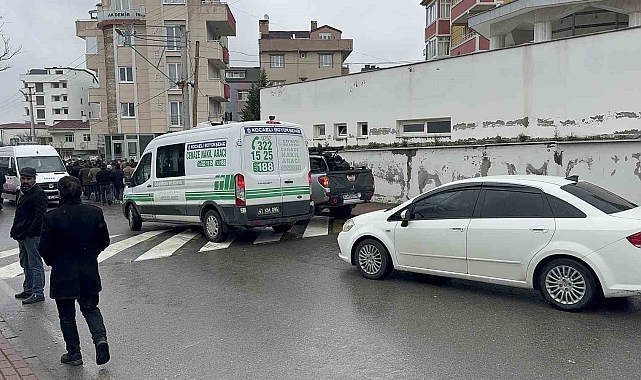 Kocaeli&#039;de Karısı Tarafından Öldürülen Adam Toprağa Verildi