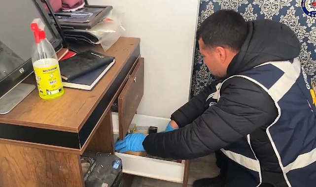 Malatya ve Antalya&#039;da Fuhuş Operasyonu: 32 Gözaltı, 3 Tutuklama