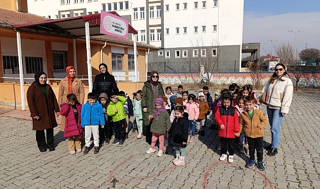 Minik Kalpler Ekonomiyi Öğreniyor: Karakoyunlu Anaokulu&#039;ndan Market Gezisi