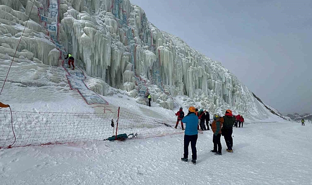 Palandöken&#039;de Buz Tırmanışı Şampiyonası Coşkusu