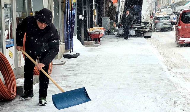 Sarıkamış Beyaza Büründü: Kar Kalınlığı 50 Santimetreye Ulaştı