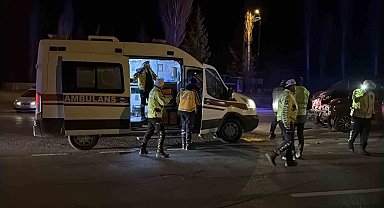 Sivas'ta Feci Kaza: Minibüs ile Hafif Ticari Araç Çarpıştı, 7 Yaralı