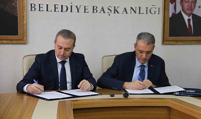 Sivas&#039;ta Mahkûmlar Topluma Kazandırılıyor: Belediyeden Denetimli Serbestlik Protokolü