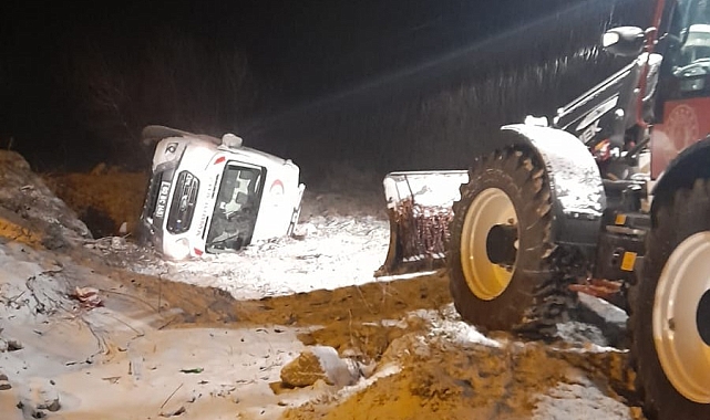 Tokat&#039;ta Ambulans Kazası: Sürücü Yaralandı