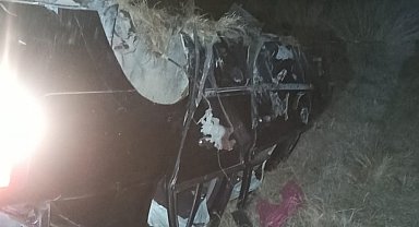 Van'da Feci Kaza: 2 Ölü, 3 Yaralı