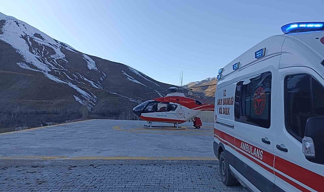 Van&#039;da KOAH Hastası Ambulans Helikopterle Taşındı