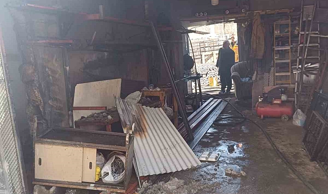 Van&#039;da odunluk yangını