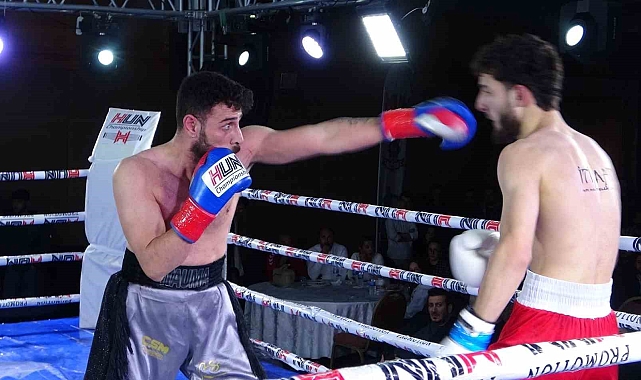 Vanlı Boksör Anıl Çelik, İranlı Rakibini 2. Roundda Nakavt Etti