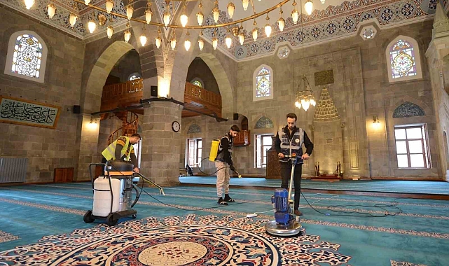 Yakutiye Belediyesi&#039;nden Ramazan Öncesi Cami ve Mescitlere Temizlik Hamlesi