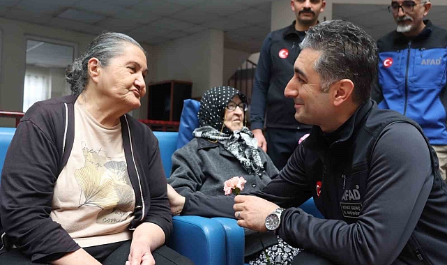 AFAD Ekipleri Yaşlılar Haftası&#039;nda Huzurevi Sakinlerini Ziyaret Etti