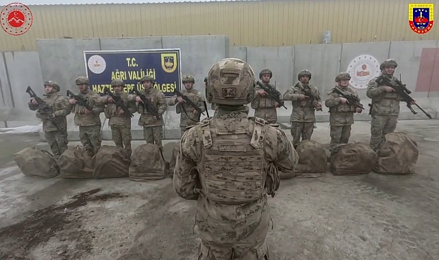 Ağrı Dağı&#039;nda Yüksek Teknoloji Üssü: Hazzep Tepe Modüler Üs Bölgesi Güvenliği Zirveye Taşıyor