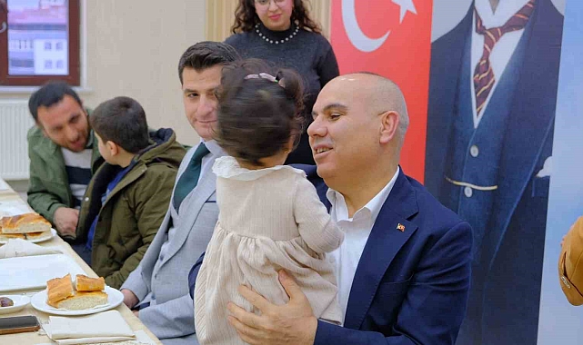 Ağrı Valisi Koç&#039;tan Özel İftar: Koruyucu Aileler ve Otizmli Çocuklarla Buluşma