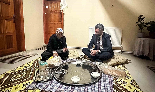 AK Parti Ağrı İl Başkanı Yıldız, yalnız yaşayan Halime Kızılkurt ile iftar yaptı
