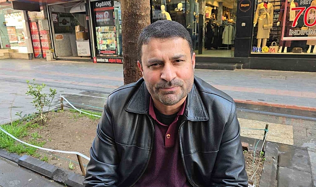 Batman&#039;da Oklu Kirpi Sürprizi: Ailenin Yolunu Kesti, Renkli Görüntüler Oluşturdu