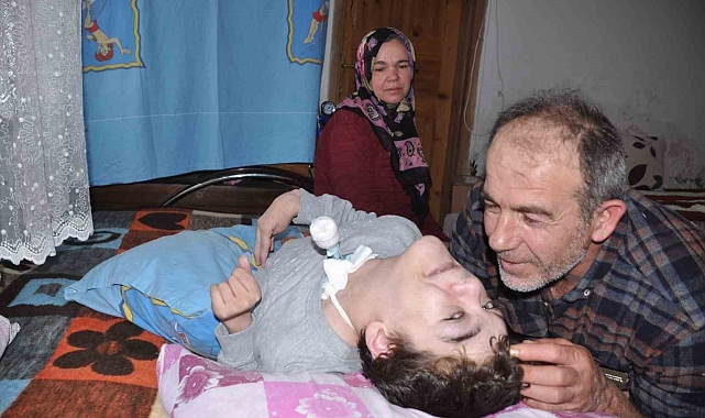 Bir köy onu çok sevdi, şimdi gözyaşlarıyla uğurluyor