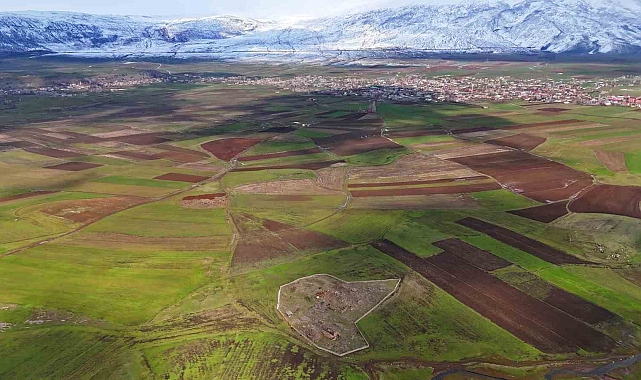 Bitlis&#039;teki 557 Yıllık &quot;Hazır Baba&quot; Mescidi Kaderine Terk Edildi
