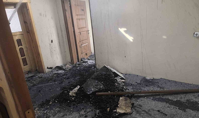 Çaldıran&#039;da camide yangın çıktı