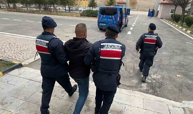 Cezaevi Firarisi Hırsız, Aksaray&#039;da Suçüstü Yakalandı
