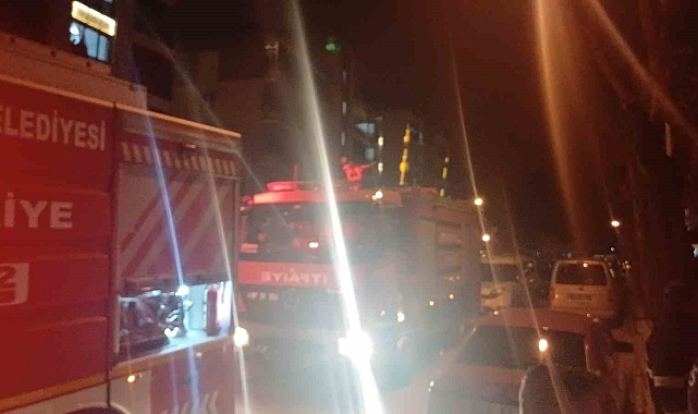 Çorum&#039;da Hırdavat Dükkanında Yangın: Büyümeden Söndürüldü