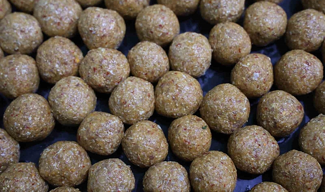 Elazığ&#039;da Gönüllü Annelerden İhtiyaç Sahiplerine Sıcak Yemek Desteği