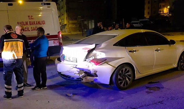 Elazığ&#039;da Kaza: İki Otomobil Çarpıştı, 2 Yaralı