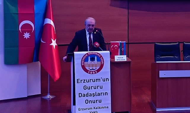 Erzurum&#039;da Duygu Dolu Anlar: &quot;Kardaş Kömeği&quot; Konferansı Gözyaşlarıyla İzlendi