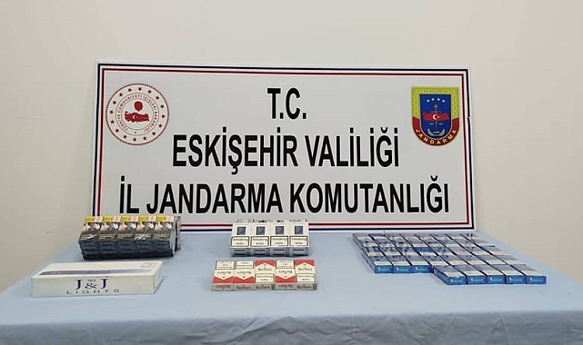 Eskişehir&#039;de Jandarmadan Kaçak Sigara Operasyonu: 117 Paket Sigara Ele Geçirildi